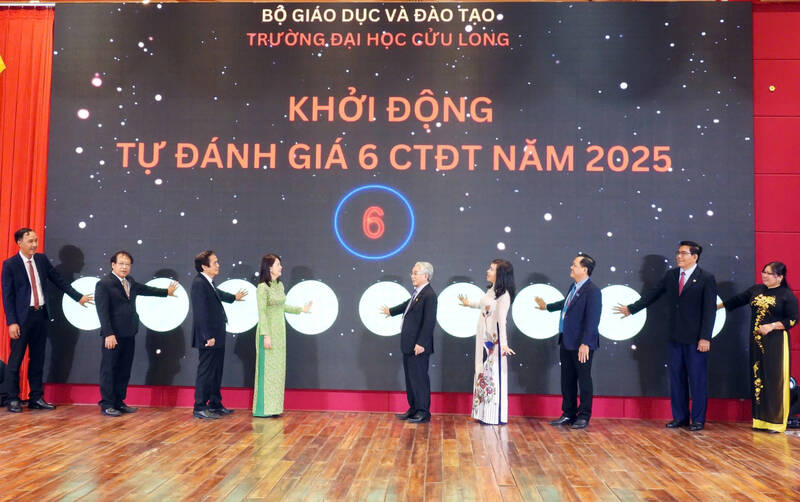 Anh:  