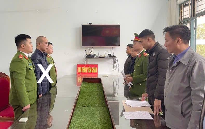 The Investigation Police Agency of Son La Province Police has issued a decision to prosecute the criminal case; Order to detain and arrest the detainee in an emergency case against Nguyen Dinh Hung. Photo: Son La Police