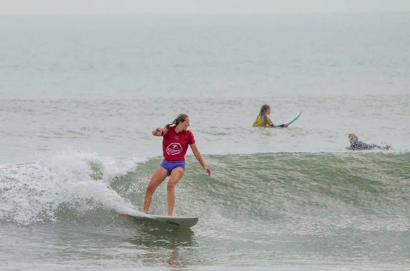 International tourists participate in the Da Nang open surfing competition in 2025. Photo: Son Tra Peninsula Management Board and Da Nang tourist beaches