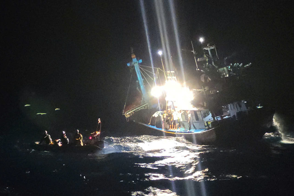 Illustrative photo of the incident where two fishermen in Binh Dinh went missing while fishing at sea. Photo: DANANG MRCC