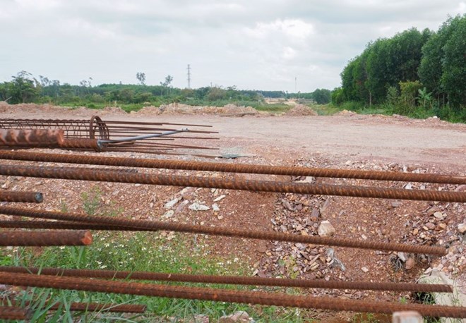Hung Vuong Street extension is behind schedule with unfinished items. The project has now been restarted and is targeted to be completed on September 30, 2025. Photo: Hung Tho