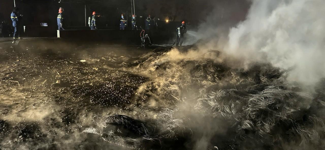 The authorities promptly controlled the fire, preventing it from spreading. Photo: Provided by the police