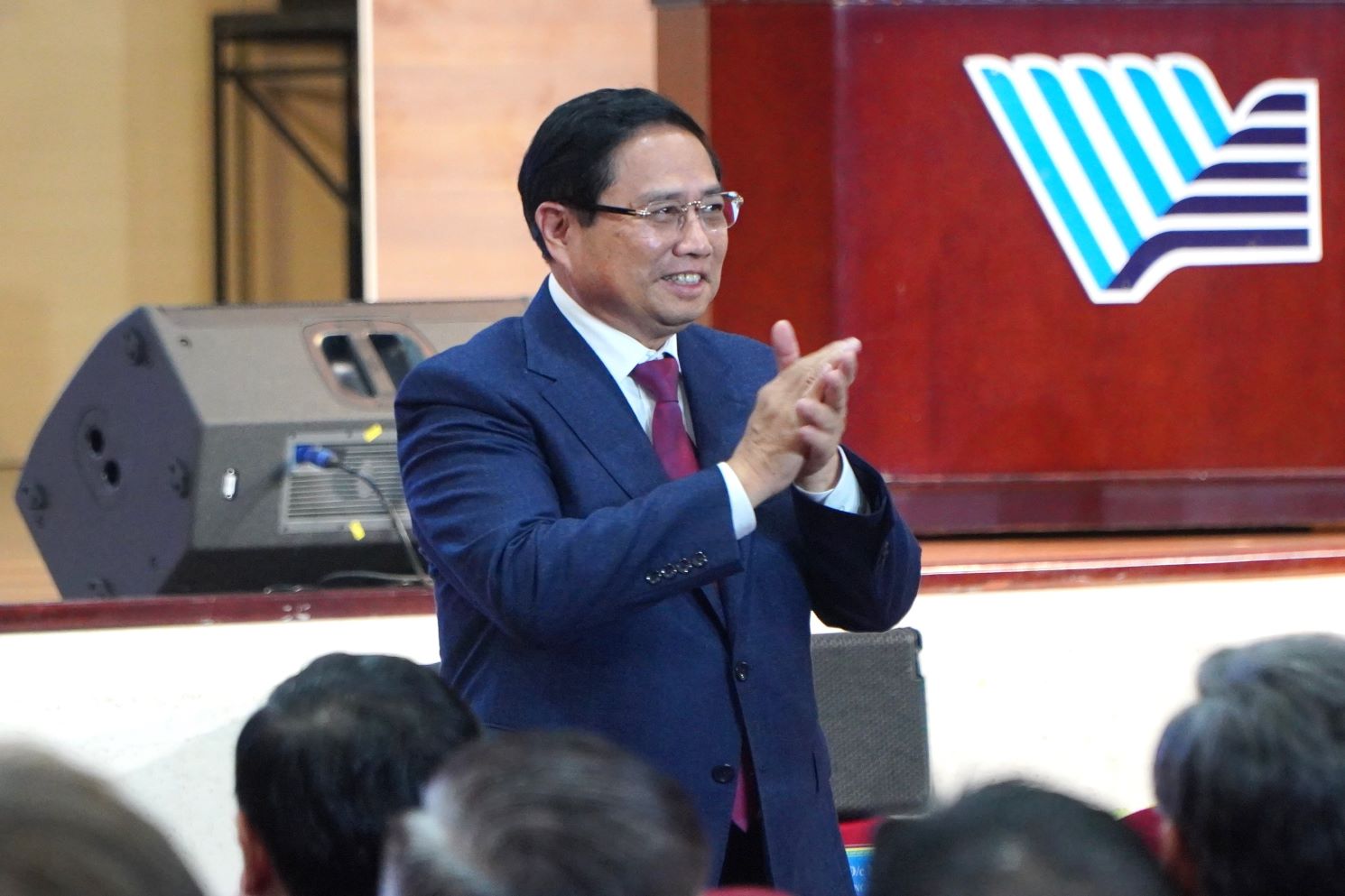 Prime Minister Pham Minh Chinh attended the 30th anniversary of the founding of Ho Chi Minh City National University. Photo: Chan Phuc