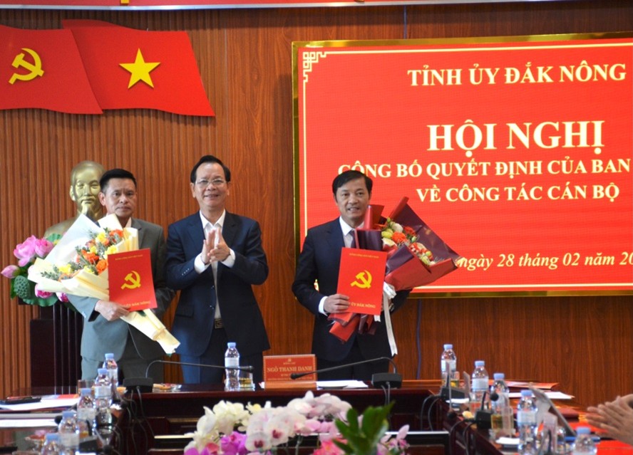 The Dak Nong Provincial Party Committee announced the decisions of the Secretariat on personnel work. Photo: tinhuy.daknong.gov.vn