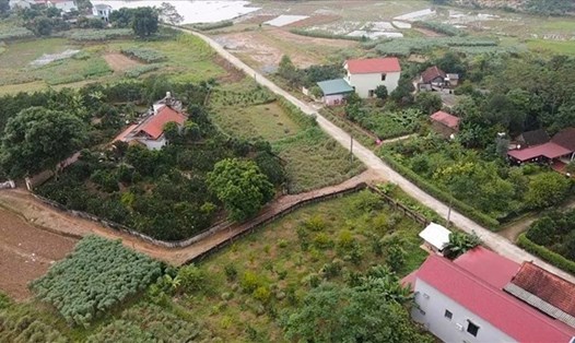 Giấy tờ cần chuẩn bị khi chuyển đất nông nghiệp lên đất ở năm 2025. Ảnh: Phan Anh