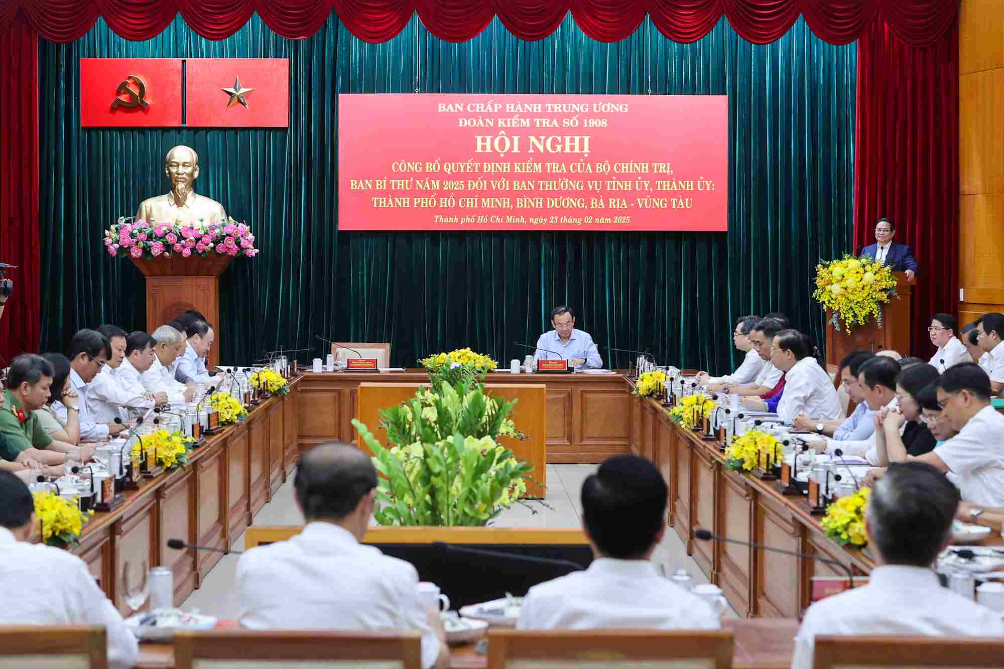 Prime Minister Pham Minh Chinh chaired the conference to announce the inspection decision. Photo: VGP/Nhat Bac