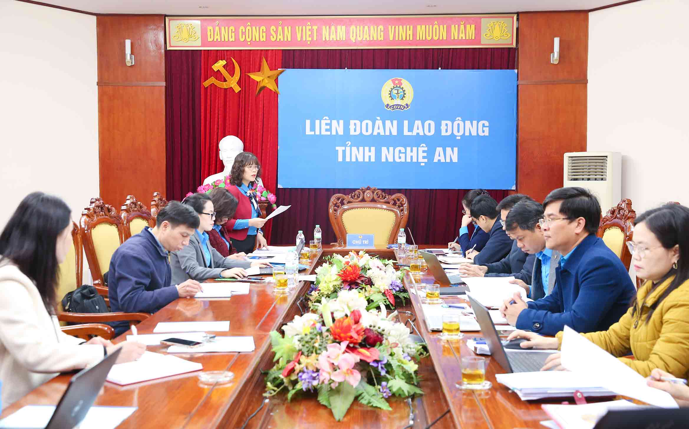 Overview of the working session to evaluate 10 years of implementing Resolution 6b on improving the quality and efficiency of trade union inspection committees. Photo: Duy Chuong