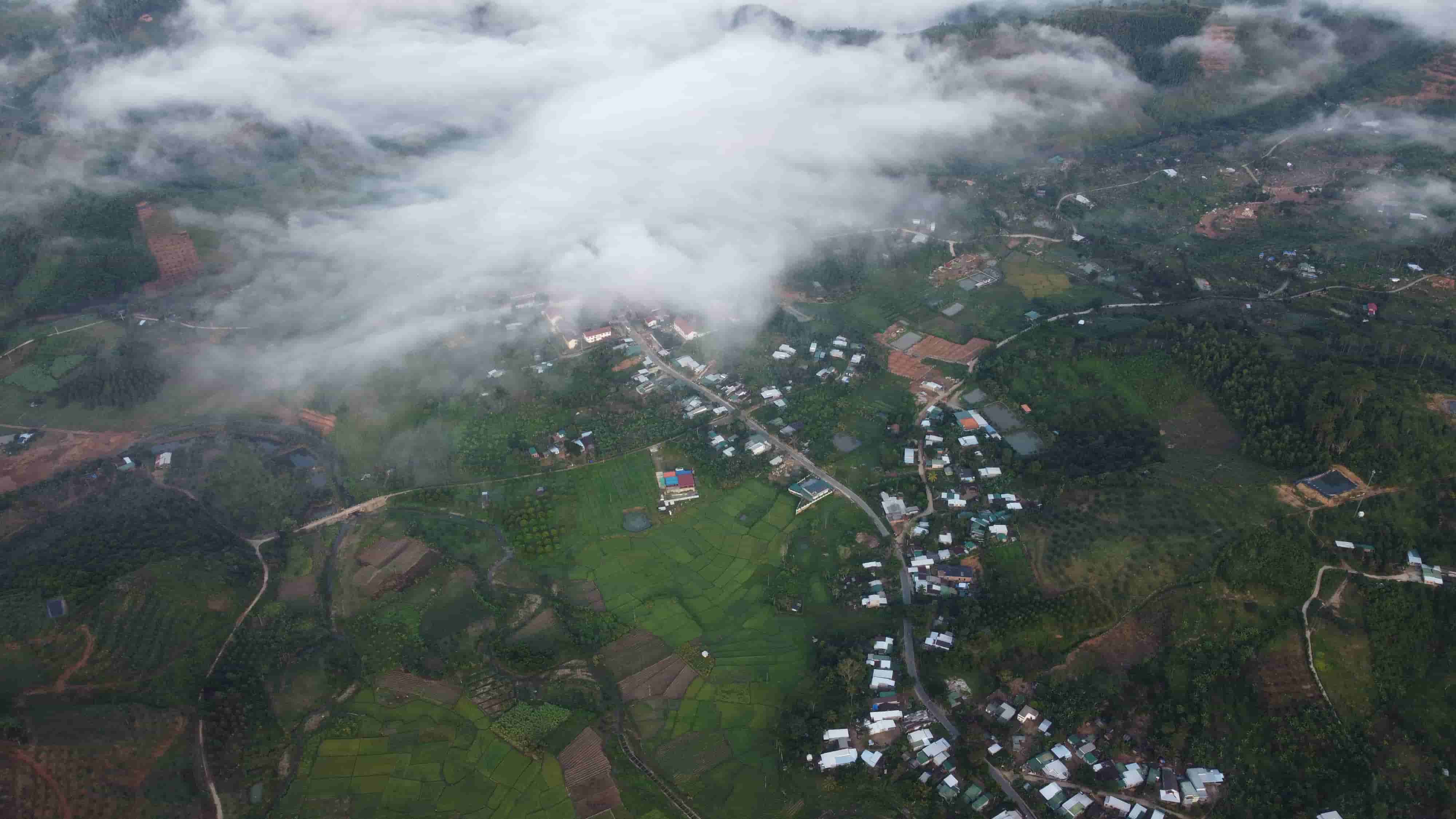 The Government recognizes two poor districts of Khanh Son in Khanh Hoa to escape poverty in 2025. Photo: Huu Long