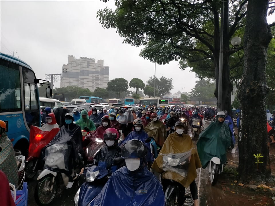 Weather forecast for tomorrow, February 25, Hanoi has showers and thunderstorms in some places. Photo: Hai Yen