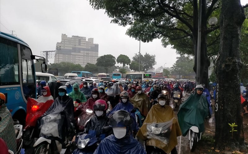 Weather forecast for tomorrow, February 25, Hanoi has showers and thunderstorms in some places. Photo: Hai Yen