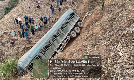 Hiện trường vụ tai nạn khiến 2 người tử vong. Ảnh: Minh Nguyễn