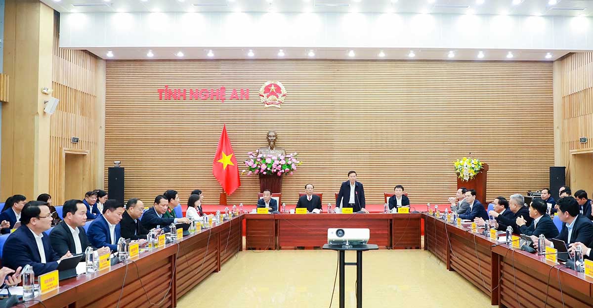 Nghe An Provincial People's Committee requires strict implementation of regulations on the protection of state secrets. Photo: Thanh Duy