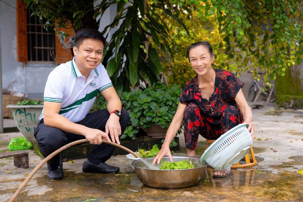 Carlsberg Viet Nam trien khai chuong trinh “Khoi nguon nuoc sach vi mien Trung yeu thuong” tai cac tinh Nghe An, Ha Tinh, Quang Binh va Quang Tri trong nam 2024. Anh: Tran Lam