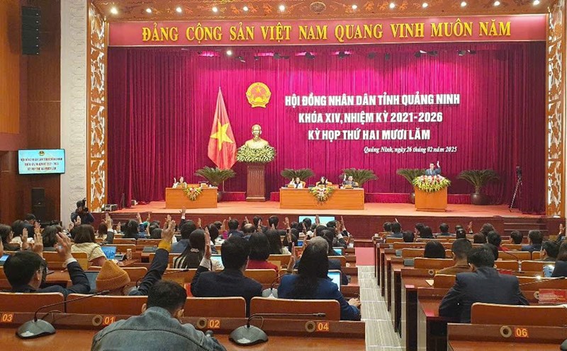 The People's Council of Quang Ninh province passed a Resolution on the establishment and reorganization of specialized agencies under the People's Committee of Quang Ninh province. Photo: Nguyen Hung