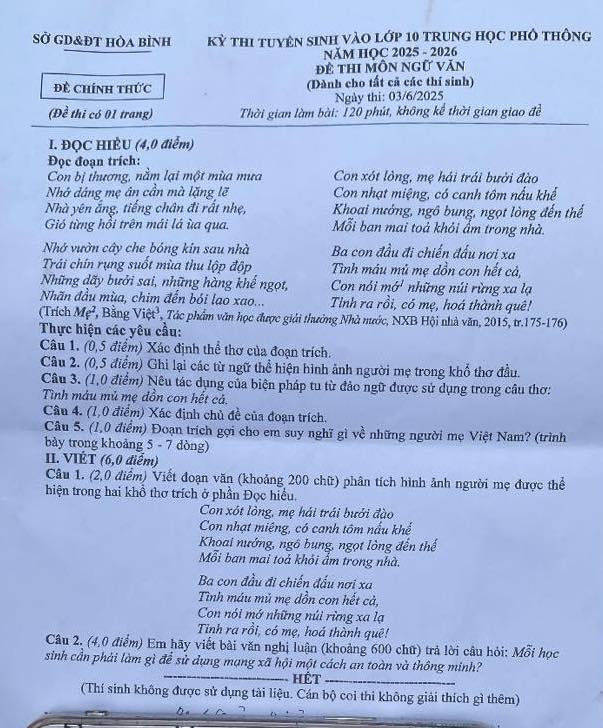 De thi chinh thuc mon Ngu van lop 10 tinh Hoa Binh nam 2025. Anh: Minh Chau