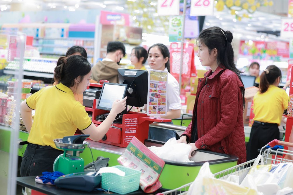 The National Assembly's resolution clearly states the target of GDP per capita of about over 5,000 USD. Illustrative photo: Hai Nguyen