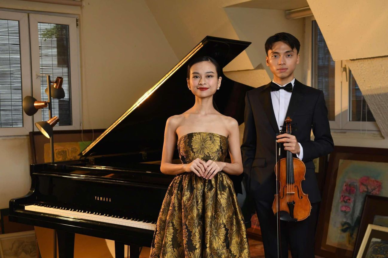 Nghe si piano Tran Le Bao Quyen va em trai la nghe si violin Tran Le Quang Tien. Anh: Nhan vat cung cap