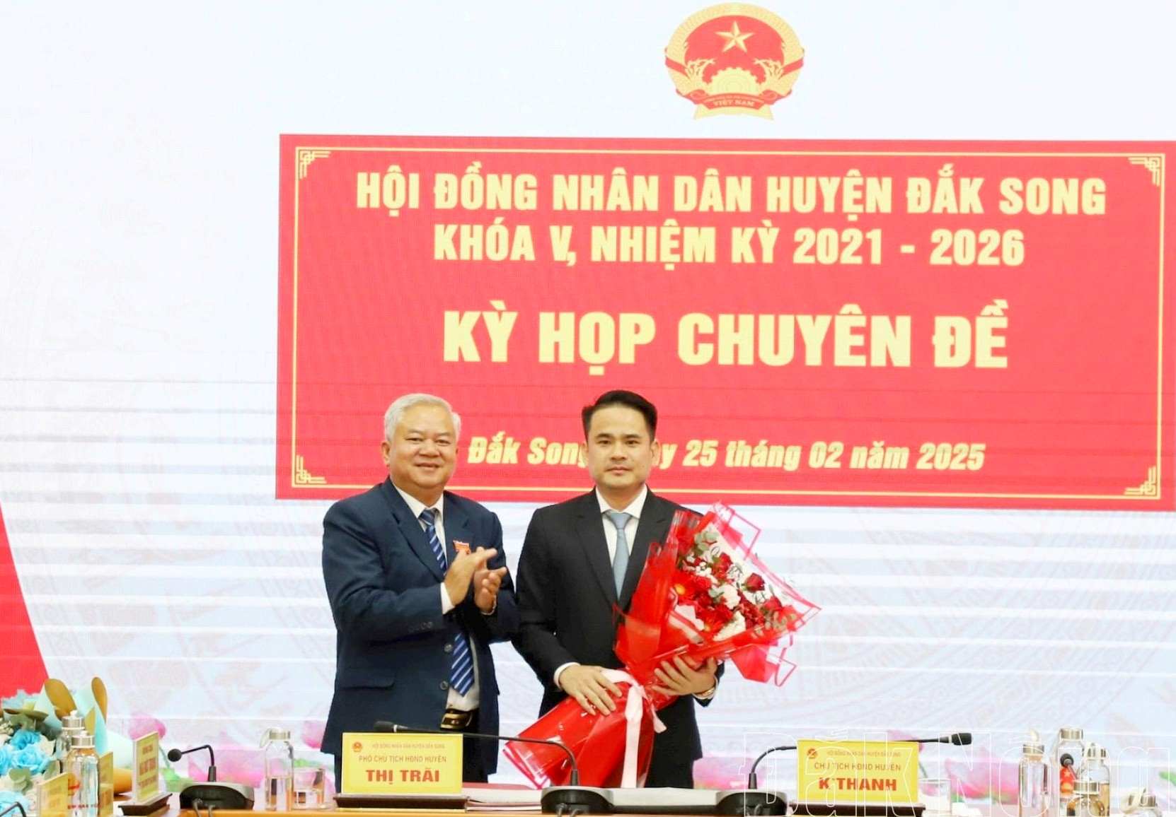 Mr. Tran Manh Hung, new Chairman of Dak Song District People's Committee for the 2021 - 2026 term. Photo: Bao Lam