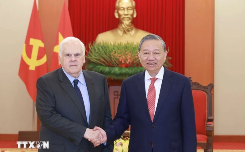 General Secretary To Lam received Mr. Frederick W.Smith - Founder and Executive Chairman of FedEx Group. Photo: VNA