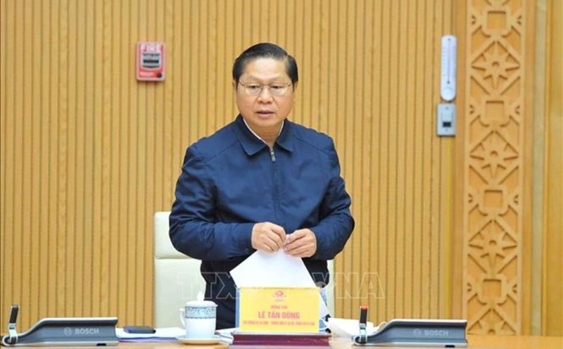 Mr. Le Tan Dung was transferred and appointed to the position of Deputy Minister of Education and Training. Photo: VNA