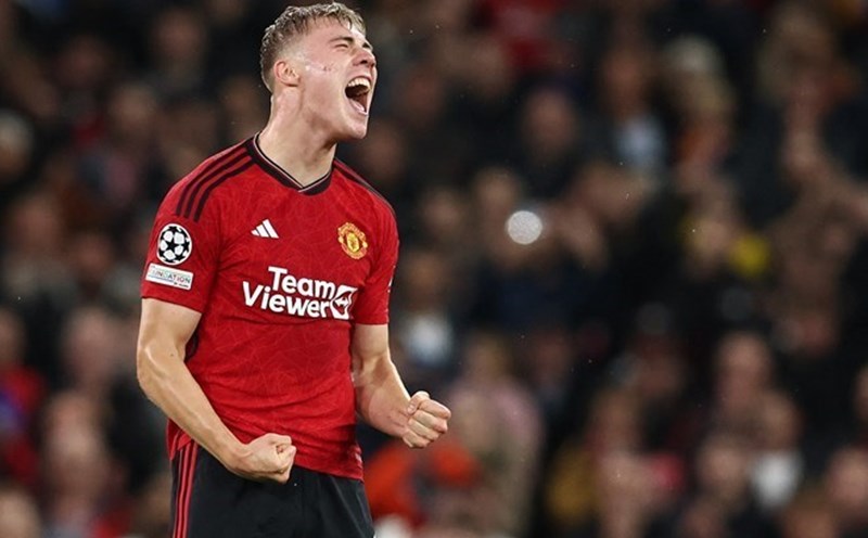 Rasmus Hojlund got worse as he played and saw no way out. Photo: AFP