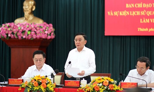 Ủy viên Bộ Chính trị, Thường trực Ban Bí thư Trần Cẩm Tú phát biểu tại buổi làm việc.  Ảnh: Minh Quân