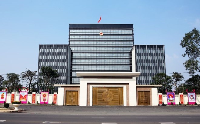 Bỏ cấp huyện, cần tạm dừng xây dựng trụ sở trên cả nước