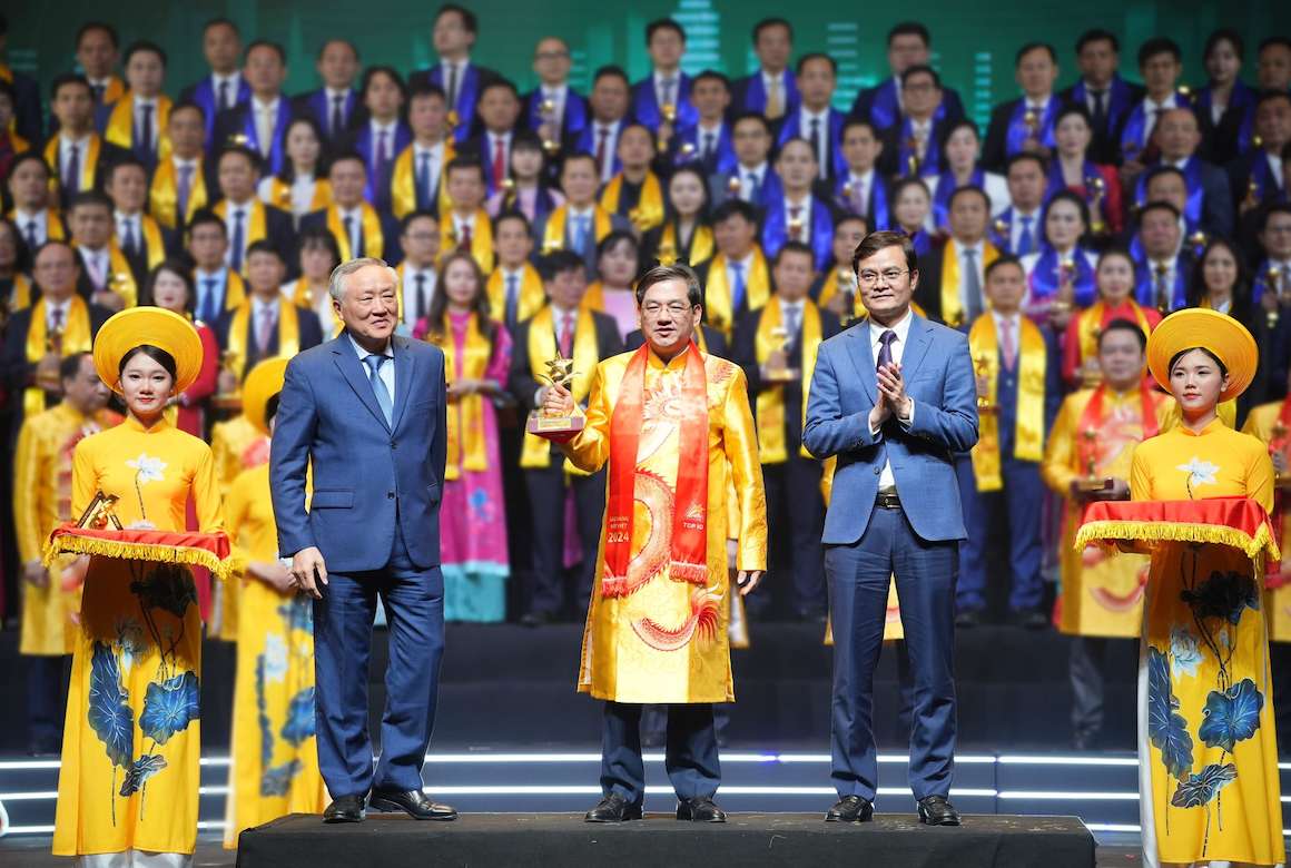 BIDV is the only bank to be honored in the Top 10 Golden Stars of Vietnam in 2024. Photo: BIDV