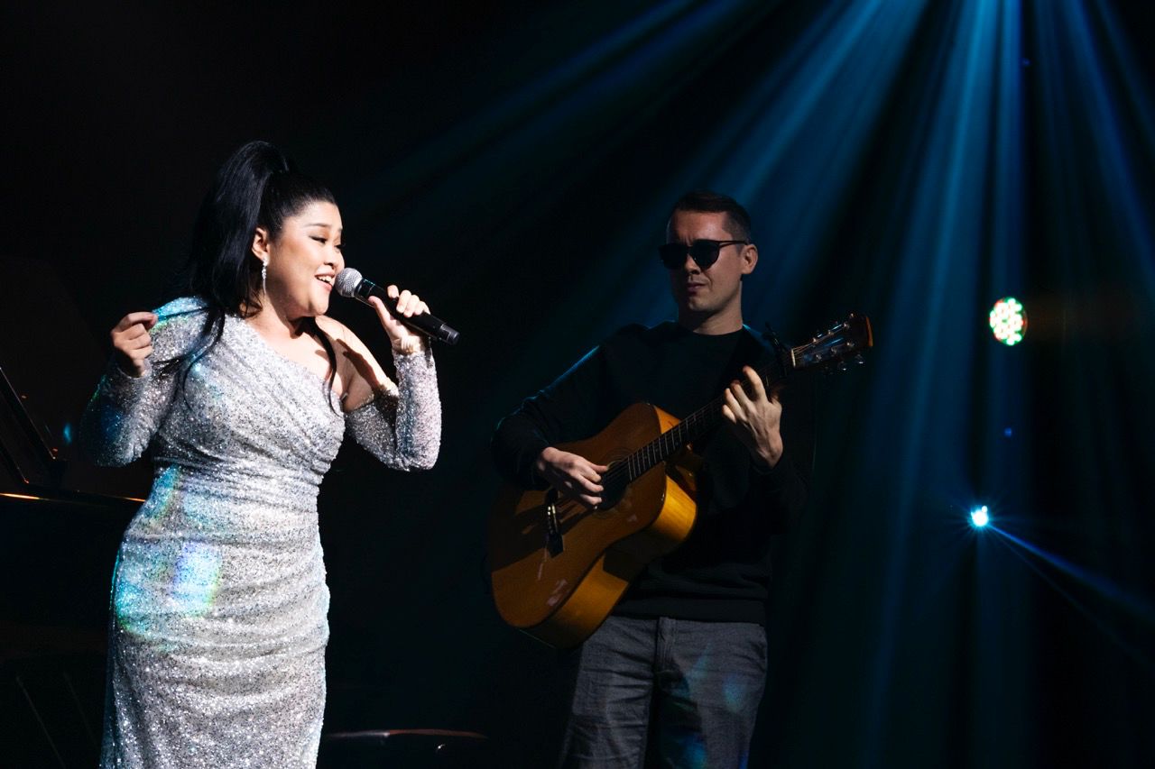 A quan Vietnam Idol trinh dien. Anh: Nhan vat cung cap.