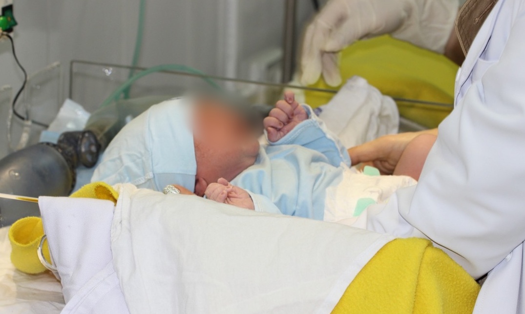 The Ministry of Health proposes that couples be allowed to decide on their own children. Photo: Thuy Linh