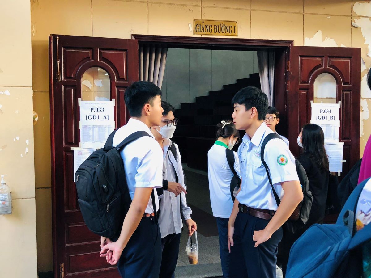 Candidates taking the Ho Chi Minh City National University's competency assessment exam in 2024. Photo: Chan Phuc