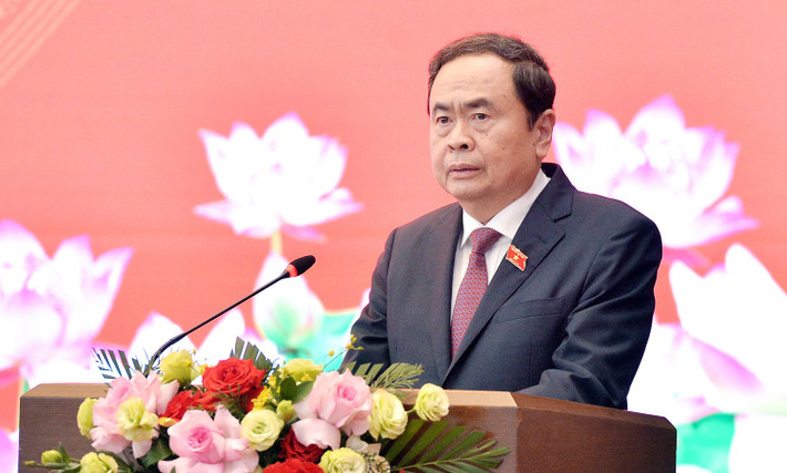 According to Politburo member and National Assembly Chairman Tran Thanh Man, it is necessary to do a good job of political, ideological, regimes and policies for cadres affected and affected. Photo: Quochoi.vn