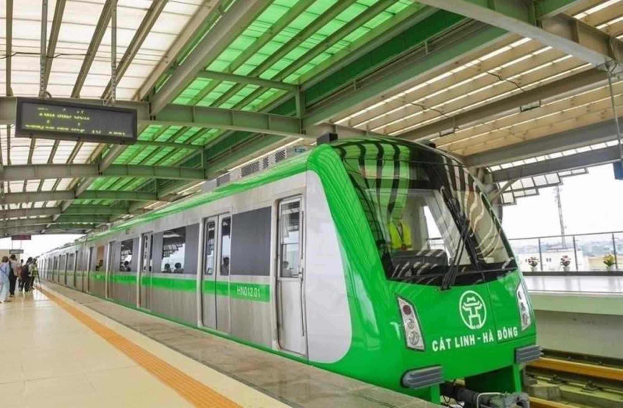 Electric trains contribute to reducing environmental pollution. Photo: Hanoi Metro