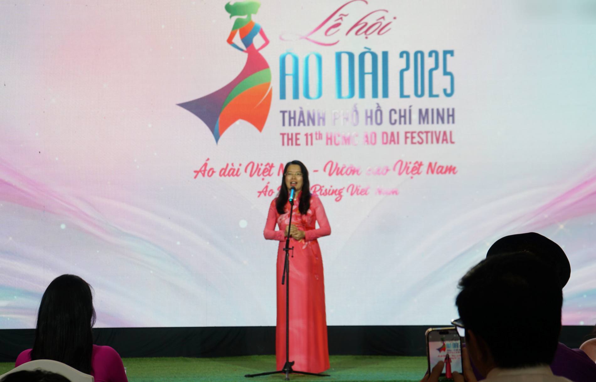 Ba Nguyen Thi Anh Hoa – Giam doc So Du lich TPHCM phat bieu tai buoi hop bao. Anh: Thanh Chan    