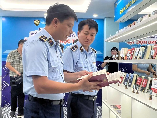 The Domestic Market Management and Development Department will be established on the basis of the functions, tasks, and apparatus of the General Department of Market Management and the Domestic Market Department. Illustrative photo: DMS