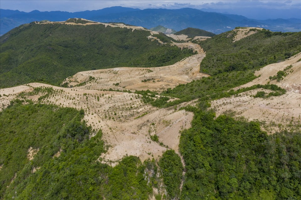 The locality is planning the Chin Khuc Nha Trang mountain zoning with an area of about 972 hectares. Photo: Huu Long