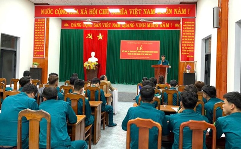 The allowance level for militia and self-defense commanders will be increased from March 23, 2025, one of the outstanding policies effective from March. Illustrative photo: Hoai Suong