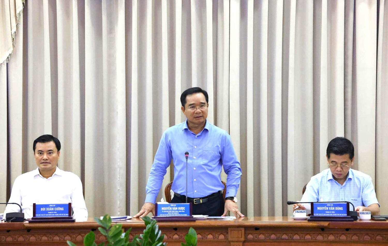 Chu tich UBND TPHCM Nguyen Van Duoc phat bieu tai buoi hop. Anh: Trung tam bao chi TPHCM