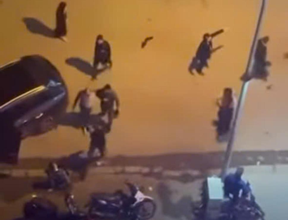 Image of the fight that left 3 people dead or injured. Photo cut from the clip.