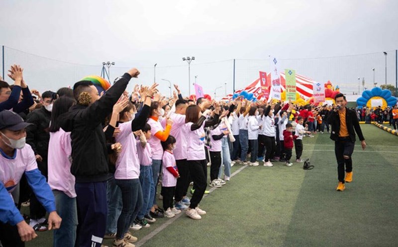 The lives of workers in Hai Duong Industrial Park have been increasingly improved. Photo: Mai Huong