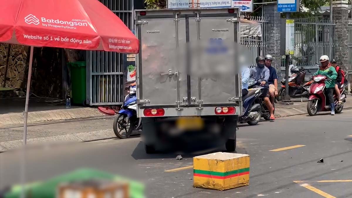 Accidente grave, el hombre murio cuando se entrega. Foto: Dong Hoang