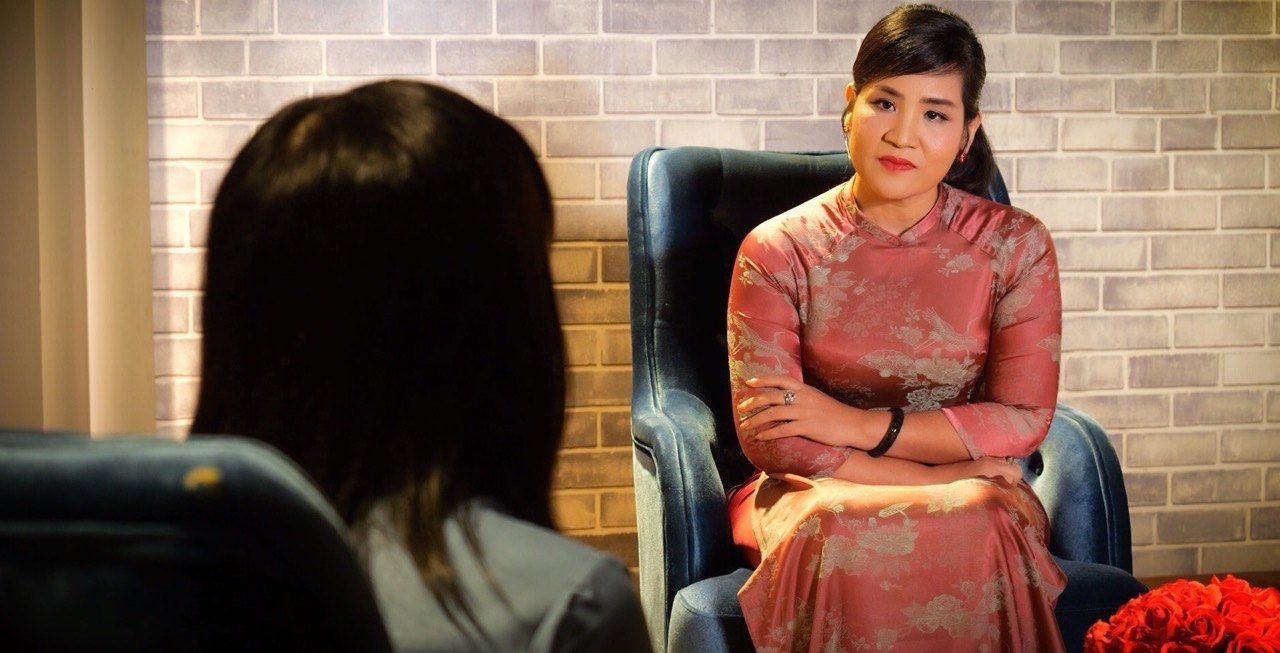 Ms. B confided about her family story at "The Third Person". Photo: Producer.