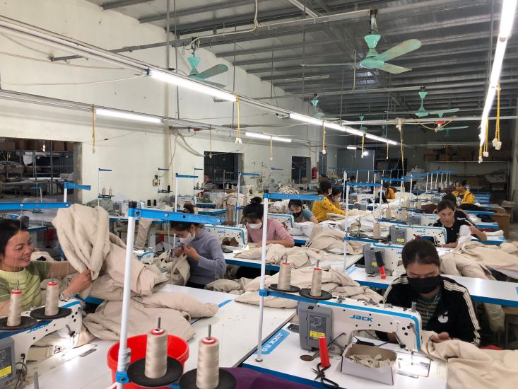 La industria textil necesita reclutar mano de obra en grandes cantidades. Foto: NGOC ANH