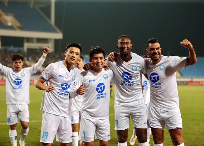 Nam Dinh consolidates its position at the top of the V.League rankings. Photo: Minh Dan