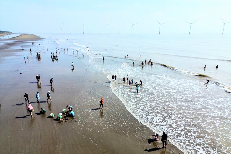 Tourism revenue for Tet 2025 is equal to the whole year of 2023. Photo: Hoang Loc