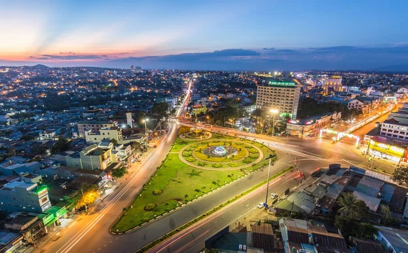 Pleiku mountain town, Gia Lai province at night. Photo: Thanh Tuan