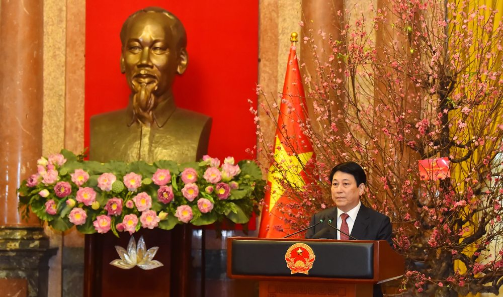 The President emphasized the need to streamline the payroll but the quality of work needs to be better. Photo: Nhan Dan