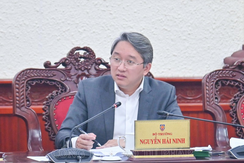 Minister of Justice Nguyen Hai Ninh concluded the working session. Photo: Ministry of Justice