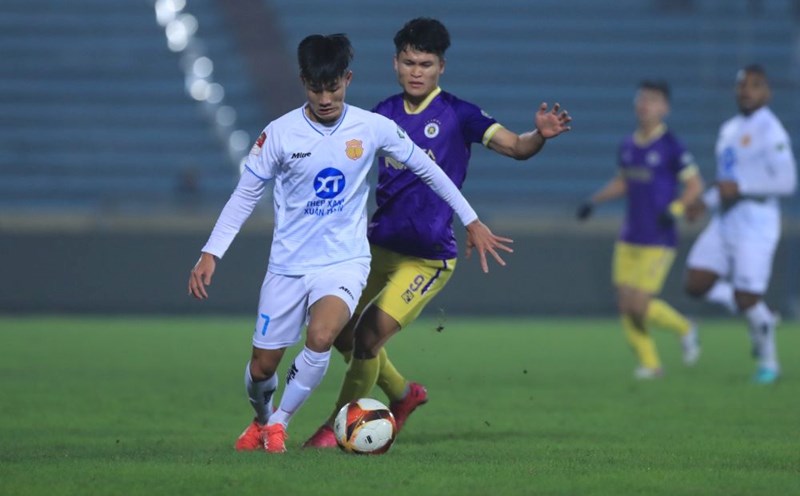 Nam Dinh Club welcomes Hanoi in round 13 of V.League 2024-2025. Photo: Minh Dan