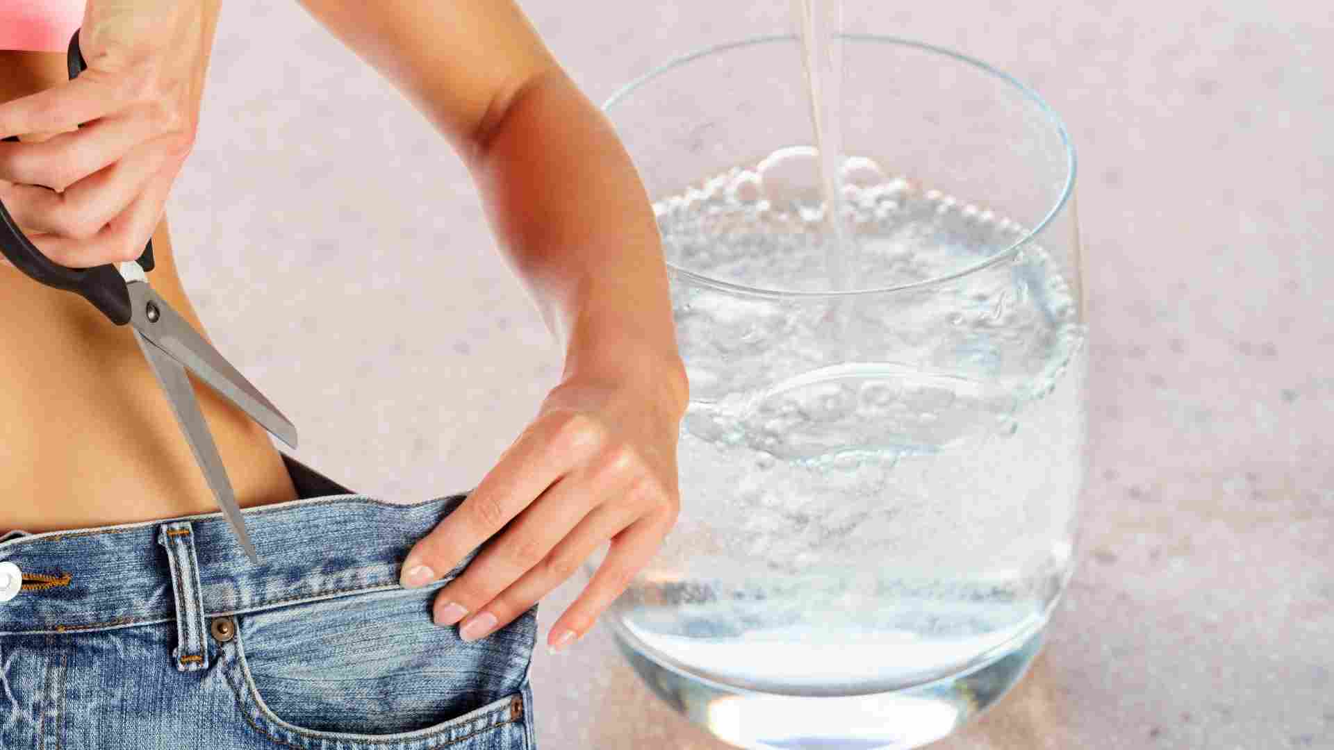 Mineral water helps reduce visceral fat. Graphics: Ha May